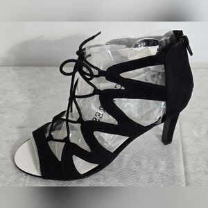Fergalicious By Fergie 7 Strappy Lace Up Sandals Black Zipper Back Open Toe
